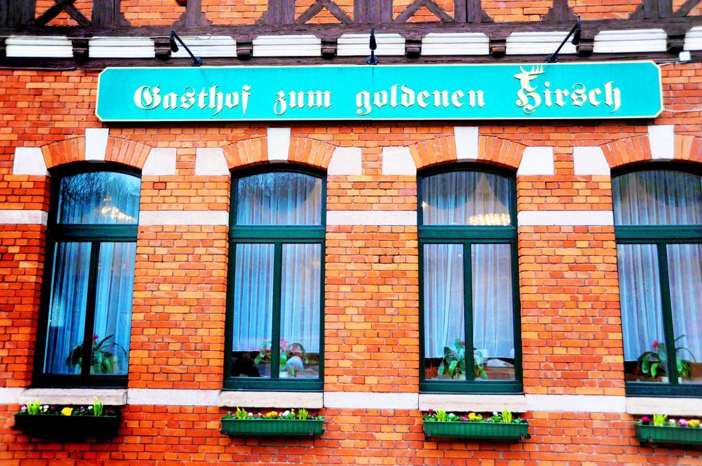 Hotel Zum Goldenen Hirsch Sankt Kilian Екстериор снимка