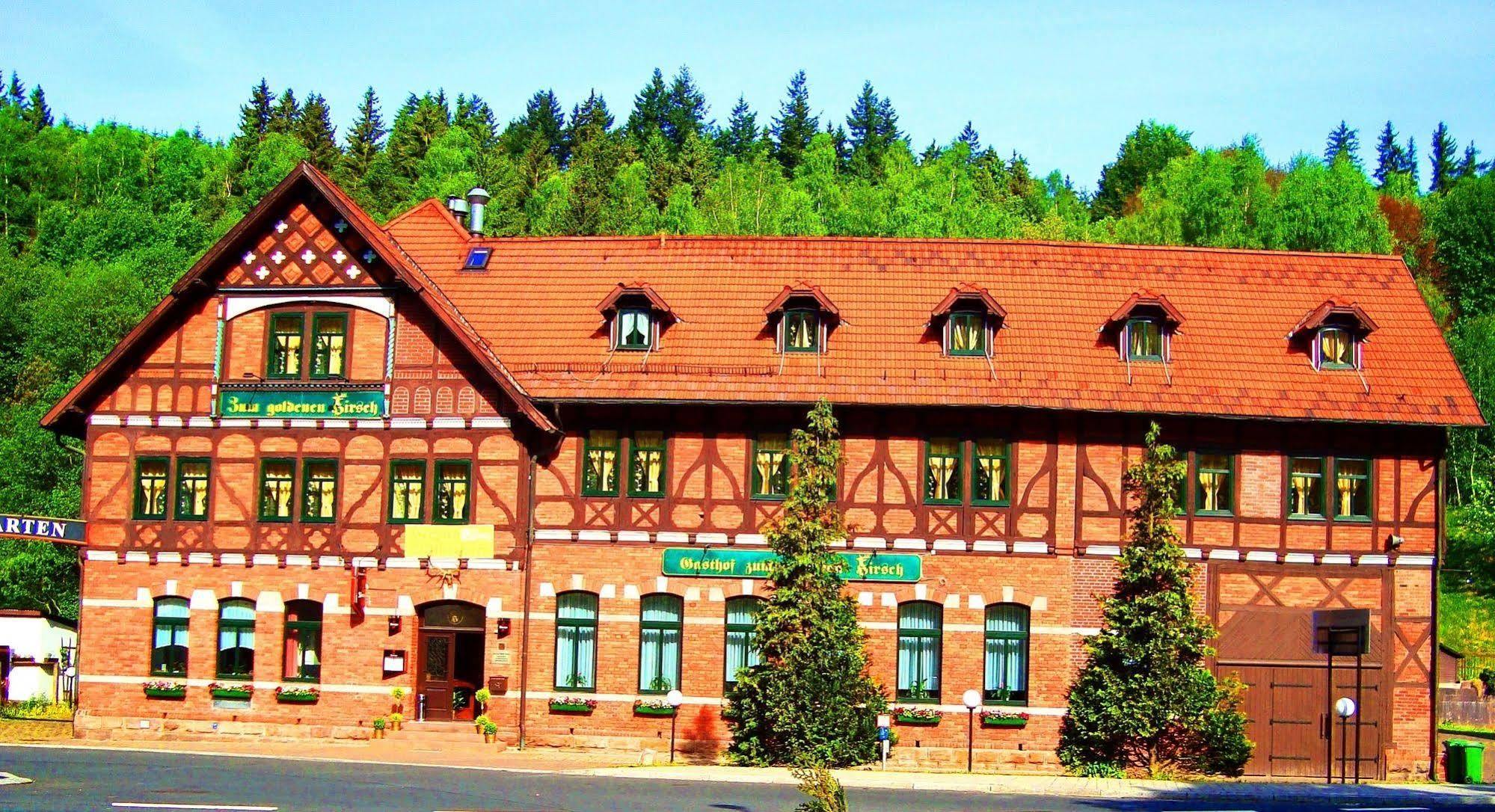 Hotel Zum Goldenen Hirsch Sankt Kilian Екстериор снимка